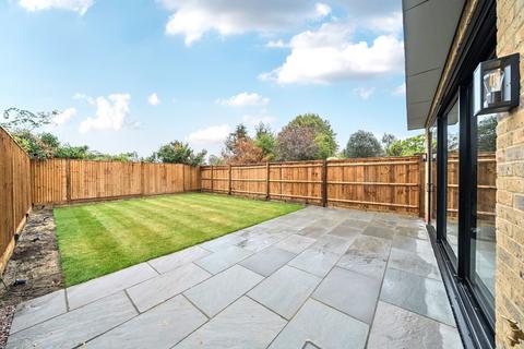 4 bedroom semi-detached house for sale, Udney Park Road, Teddington, TW11