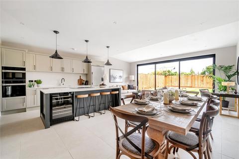 4 bedroom semi-detached house for sale, Udney Park Road, Teddington, TW11