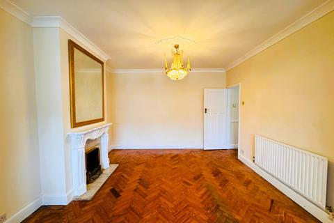 4 bedroom semi-detached house for sale, Shelley Crescent, HOUNSLOW, TW5 9BH