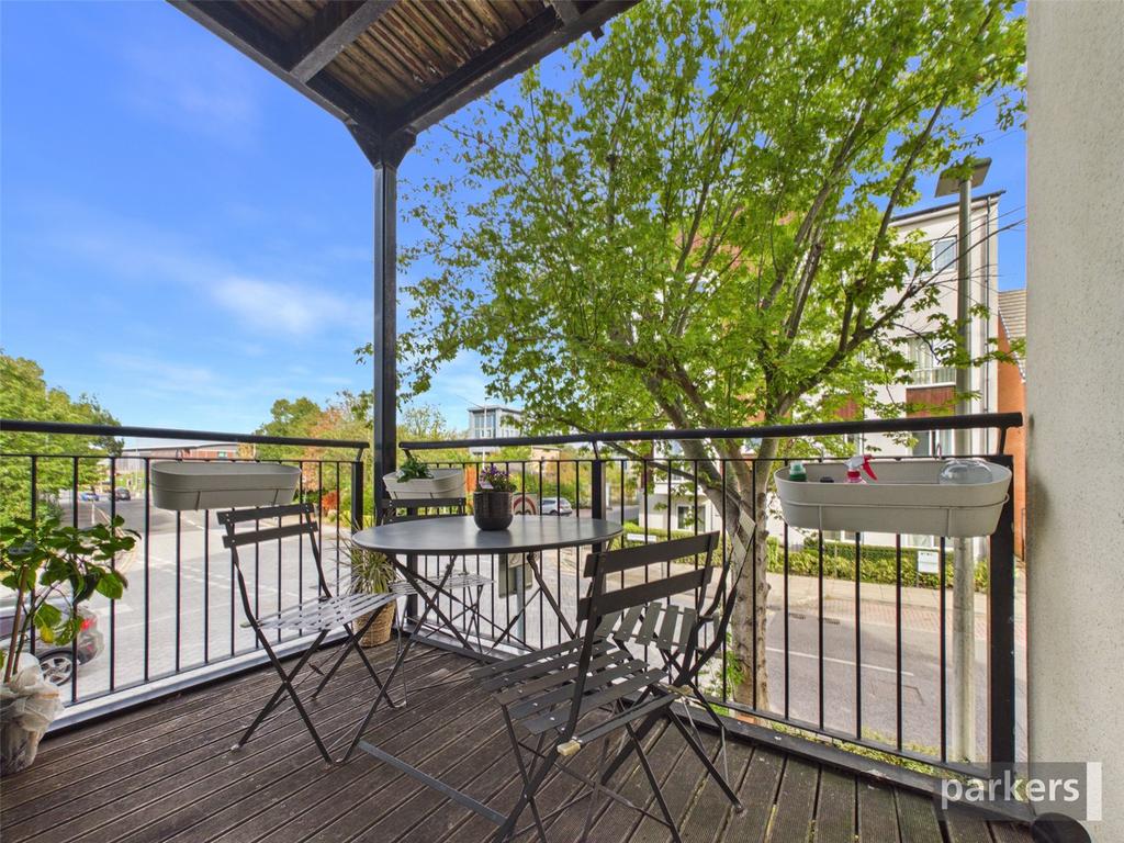 Apartment in Berkshire - View 4