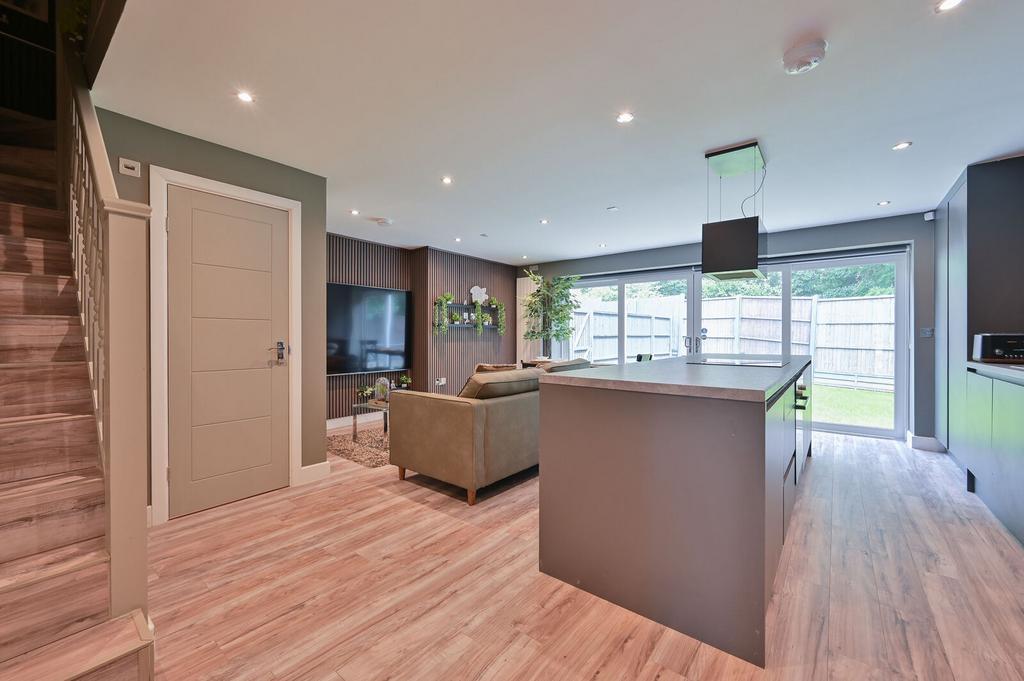 House in South Harrow - More