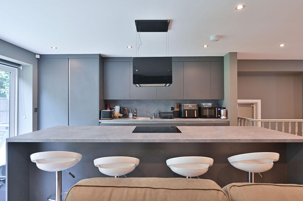 House in South Harrow - View 2