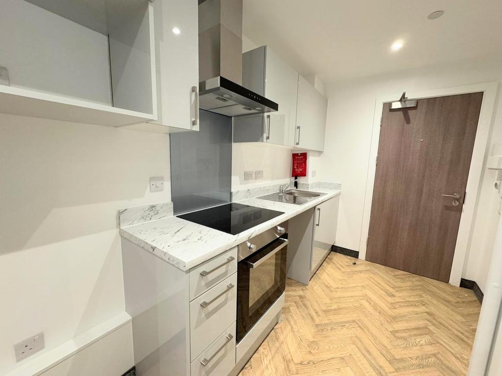 Apartment in Leicester - View 2