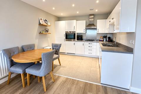 1 bedroom apartment for sale, Florence Close, Great Warley, Brentwood, Essex
