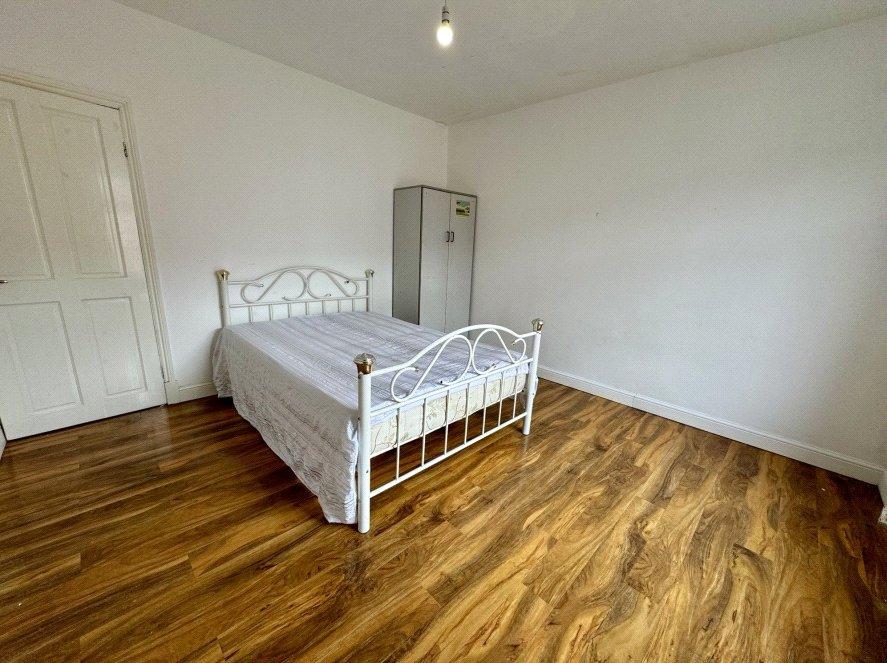 House in Leicester - View 5