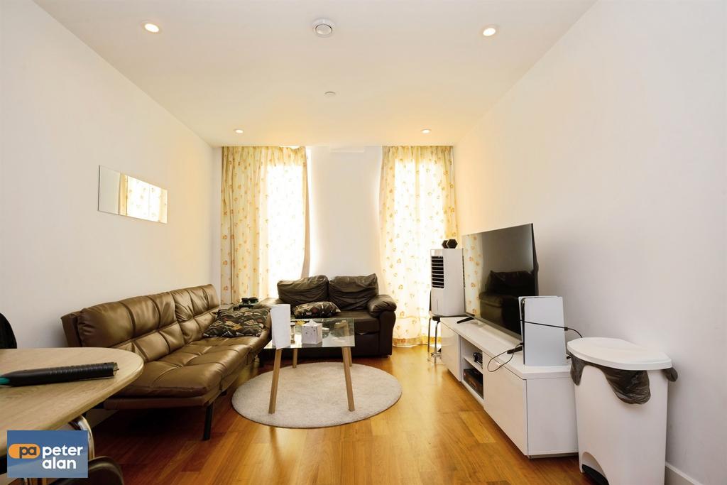 Apartment in Cardiff - View 4