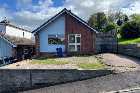 2 bedroom bungalow for sale, 19 Swan Close, Stafford, ST7 1TA