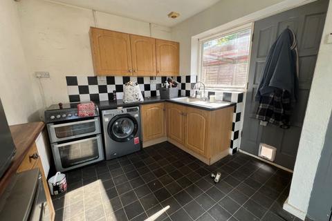 2 bedroom bungalow for sale, 19 Swan Close, Stafford, ST7 1TA