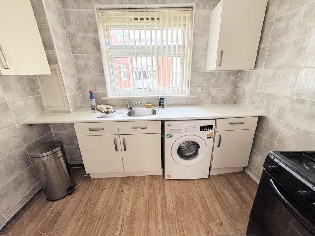 Apartment in Liverpool - More
