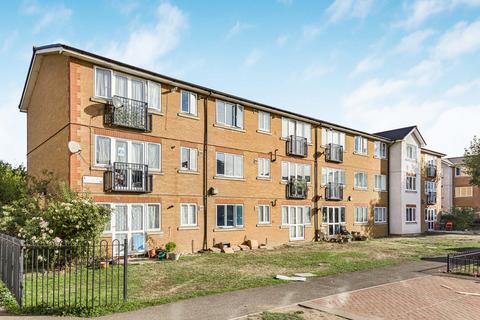 1 bedroom flat for sale, Bullsmoor Way, Waltham Cross