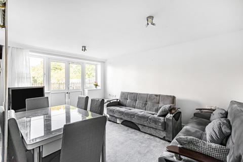 1 bedroom flat for sale, Bullsmoor Way, Waltham Cross