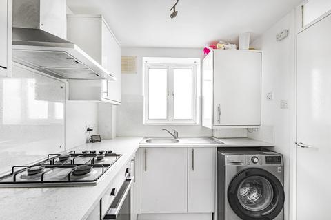 1 bedroom flat for sale, Bullsmoor Way, Waltham Cross
