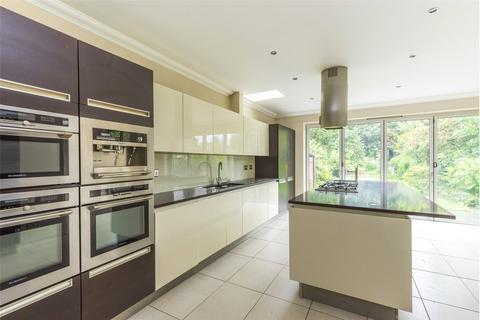 undefined, Malford Grove, London, E18