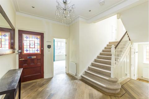 undefined, Malford Grove, London, E18