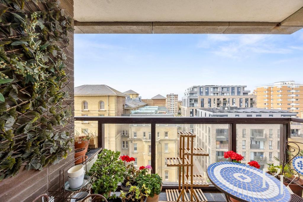 Apartment in Hove - View 5