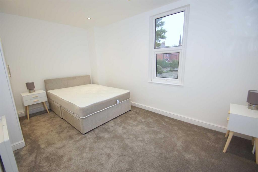 Apartment in Leeds - View 5