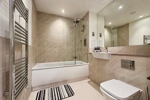 1 bedroom flat for sale, Medawar Drive, Callow House, NW7