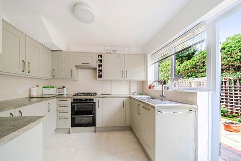 4 bedroom end of terrace house for sale, Parish Lane, Penge, London, SE20