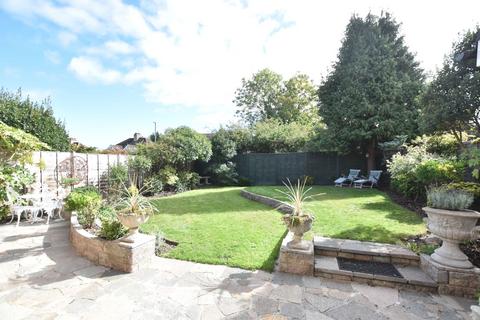 4 bedroom detached house for sale, Fir Tree Close, Epsom KT17