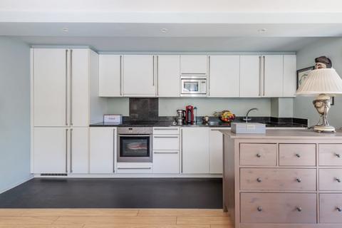 undefined, Great West Road, London, W6