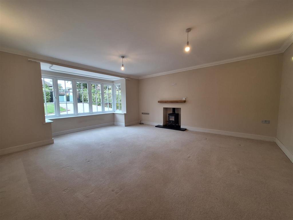 House in Reading, Churchend - View 5