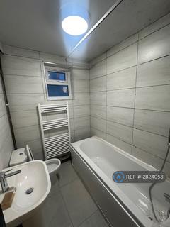 4 bedroom terraced house to rent, Raymond Road, Leicester, LE3