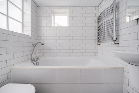 2 bedroom flat for sale, Peckham Rye, London, SE15