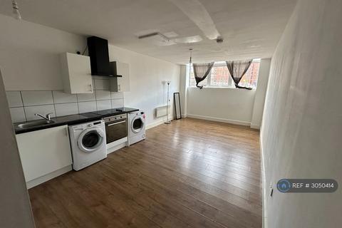 Studio to rent, Central House, Leicester, LE1