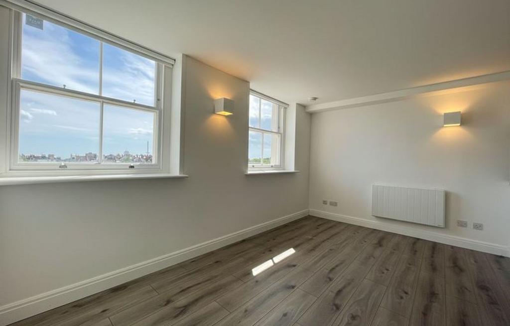 Apartment in Brighton - View 2
