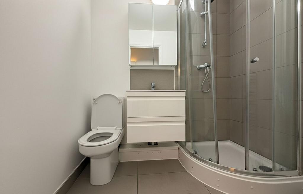 Apartment in Brighton - View 4