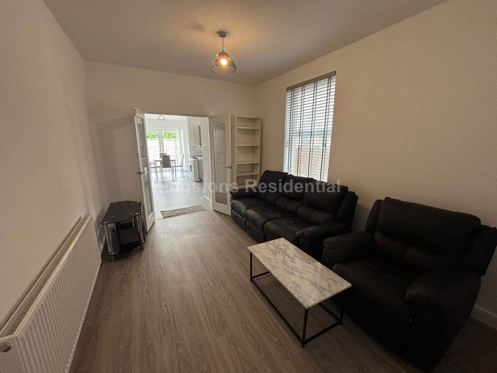 House in Cardiff - View 4