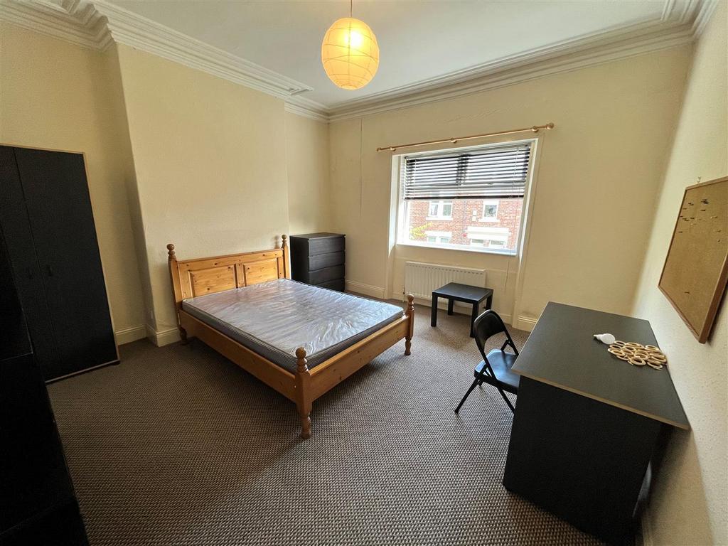 House in Newcastle Upon Tyne - View 3