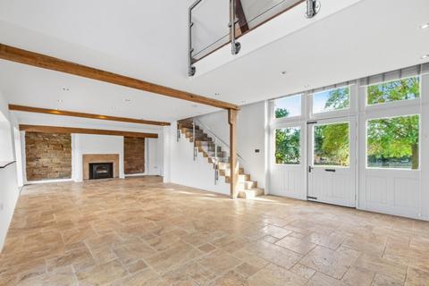 5 bedroom barn conversion for sale, The Green, Kislingbury, Northampton NN7 4AH