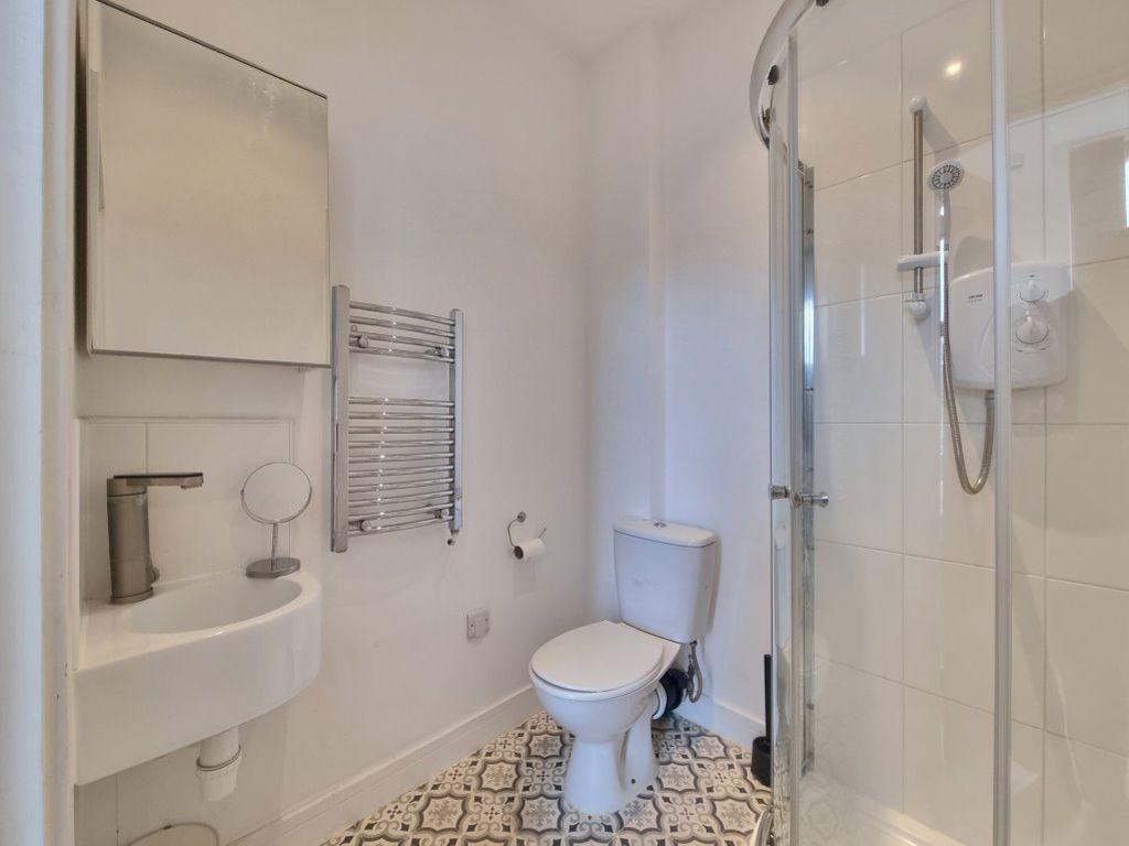 Apartment in Leicester - More