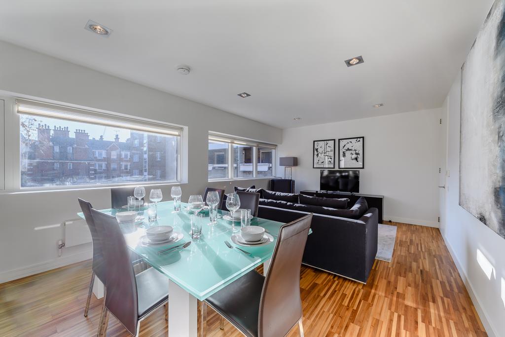 Apartment in London - More