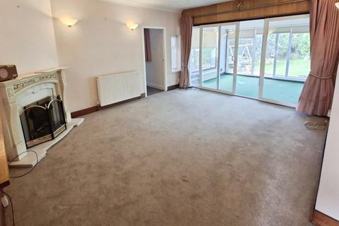 2 bedroom bungalow for sale, Coventry Road, Warwickshire CV10