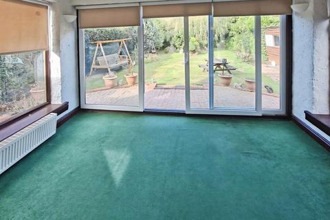 2 bedroom bungalow for sale, Coventry Road, Warwickshire CV10