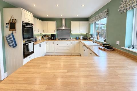 5 bedroom detached house for sale, Kingfisher Drive, Aiskew, Bedale, North Yorkshire, DL8