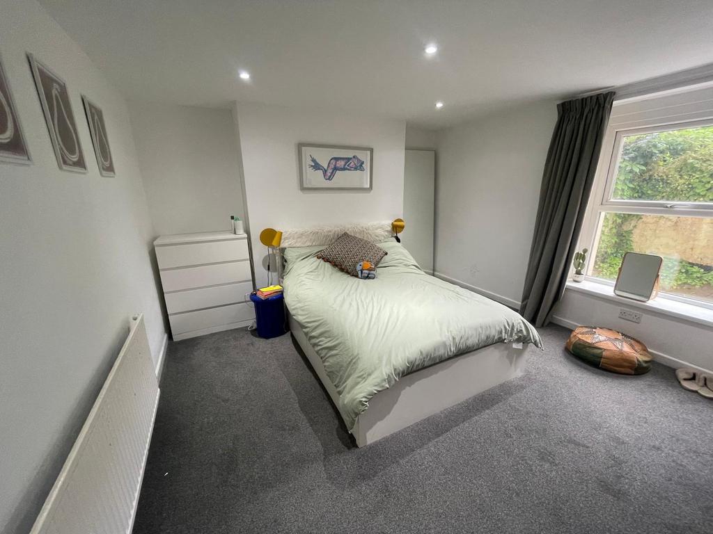 Apartment in CARDIFF - View 3