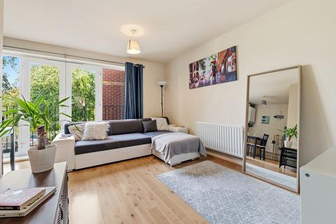 2 bedroom flat for sale, Lowater Place, Carlton, NG4