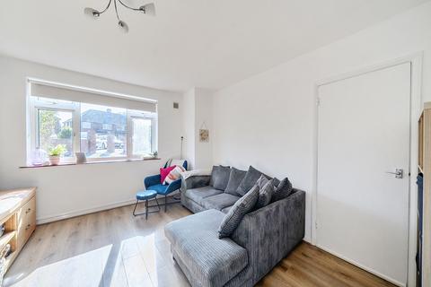 2 bedroom maisonette for sale, Wolsey Close, Worcester Park, KT4