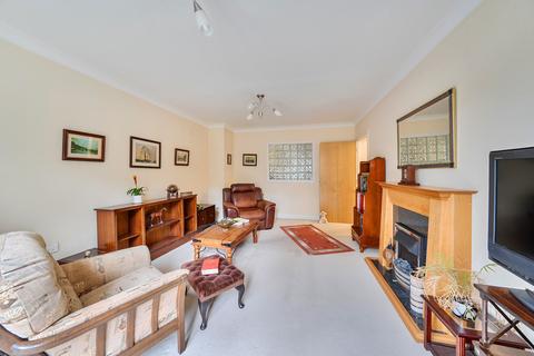 2 bedroom apartment for sale, Stonegrove, Edgware