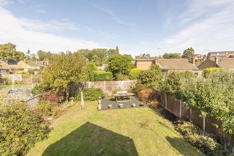 3 bedroom semi-detached house for sale, Fairway, Market Harborough