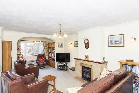 3 bedroom semi-detached house for sale, Fairway, Market Harborough