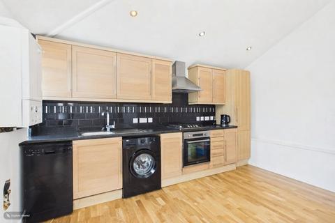 2 bedroom apartment for sale, Footscray Road, New Eltham SE9