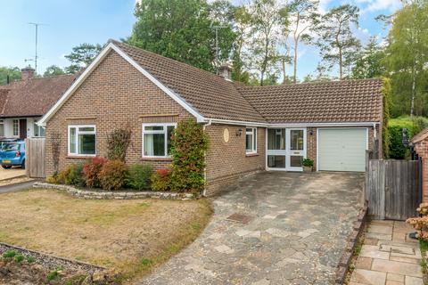 3 bedroom detached bungalow for sale, Vale Close, Farnham, GU10
