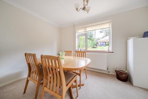 3 bedroom detached bungalow for sale, Vale Close, Farnham, GU10