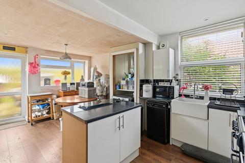 2 bedroom detached bungalow for sale, Iona Crescent, Cippenham SL1