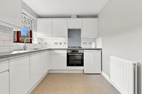 2 bedroom maisonette for sale, Weston Close, Potters Bar EN6
