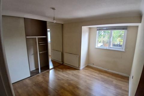 undefined, Flat 3 Westmead, The Hart, Farnham, Surrey, GU9 7HF